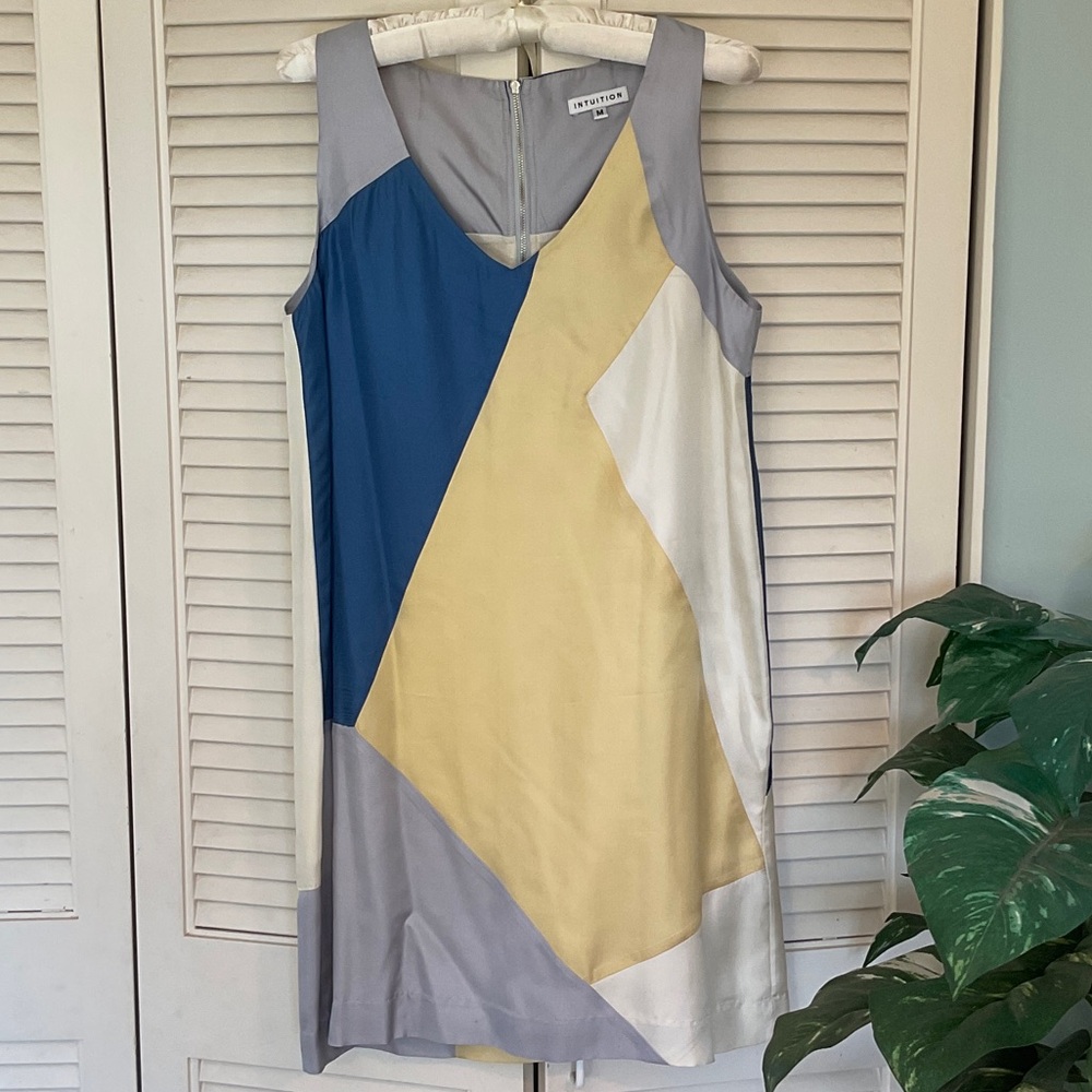 Intuition Boutique Vintage Colorblock V-Neck Sleeveless Shift Mini Dress